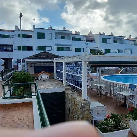 Апартаменты Remarkable 3-bed In Arona