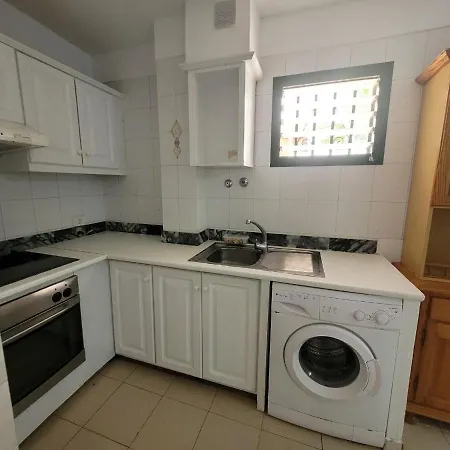 Remarkable 3-bed In Arona Апартаменты *