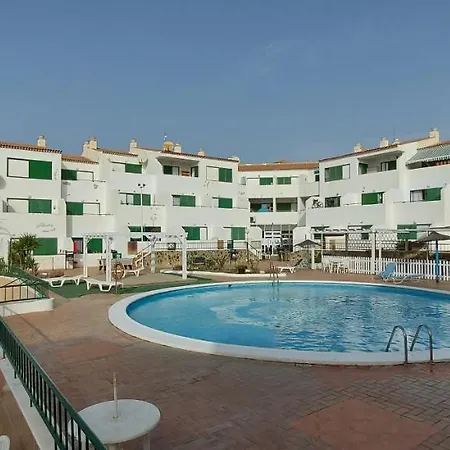 Апартаменты Remarkable 3-bed In Arona *